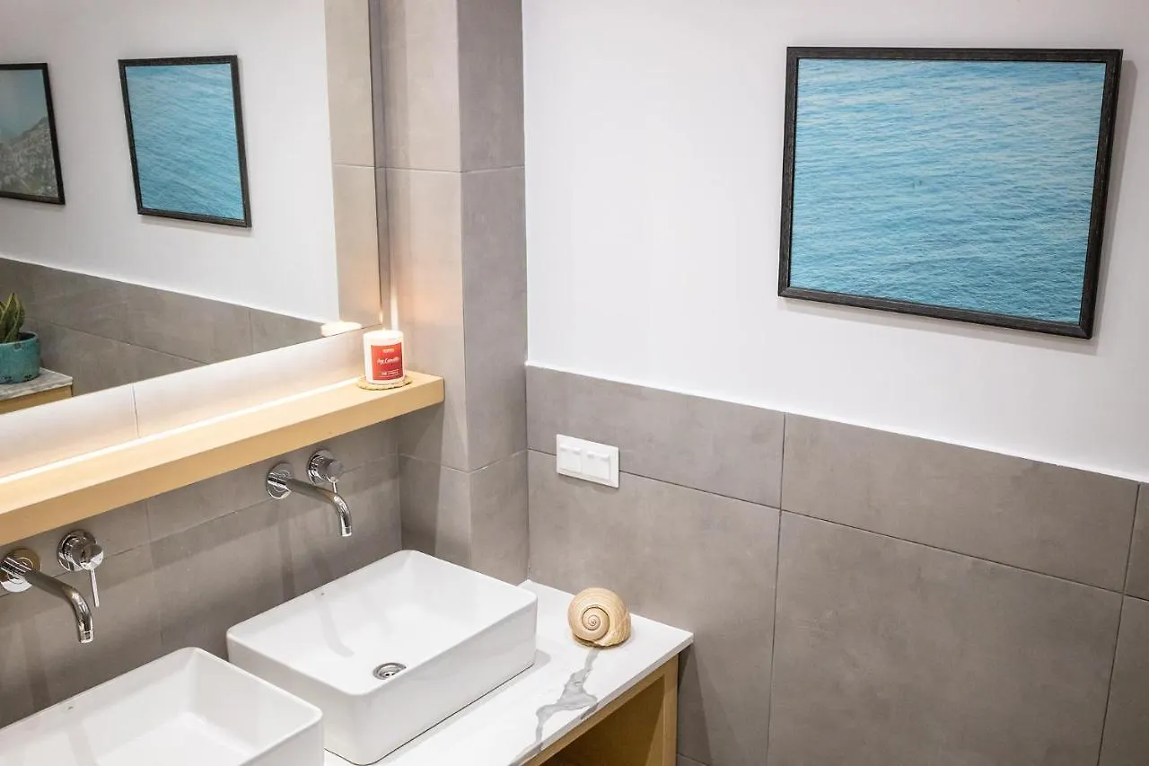Appartement Artistic Getaway Home - Super Central Iraklion Griekenland