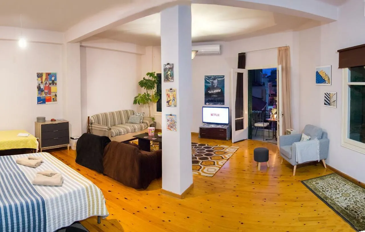 Artistic Getaway Home - Super Central Héraklion Appartement